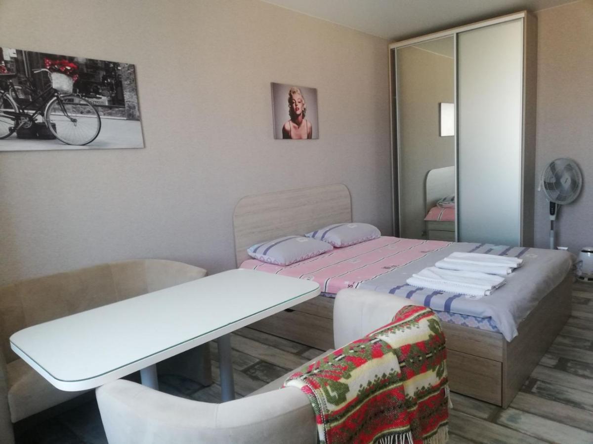 Hotel Obolonsky Kijów Zewnętrze zdjęcie