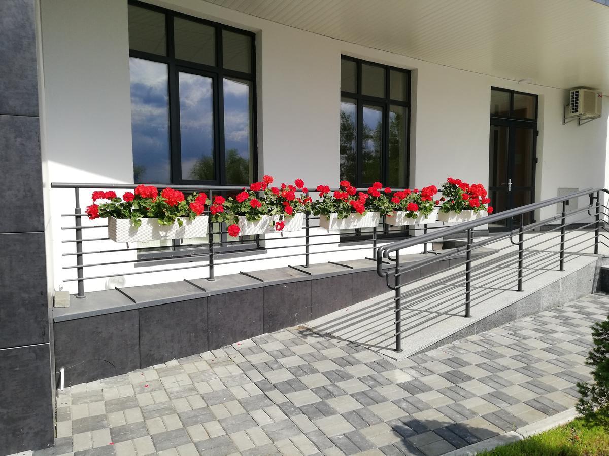 Hotel Obolonsky Kijów Zewnętrze zdjęcie
